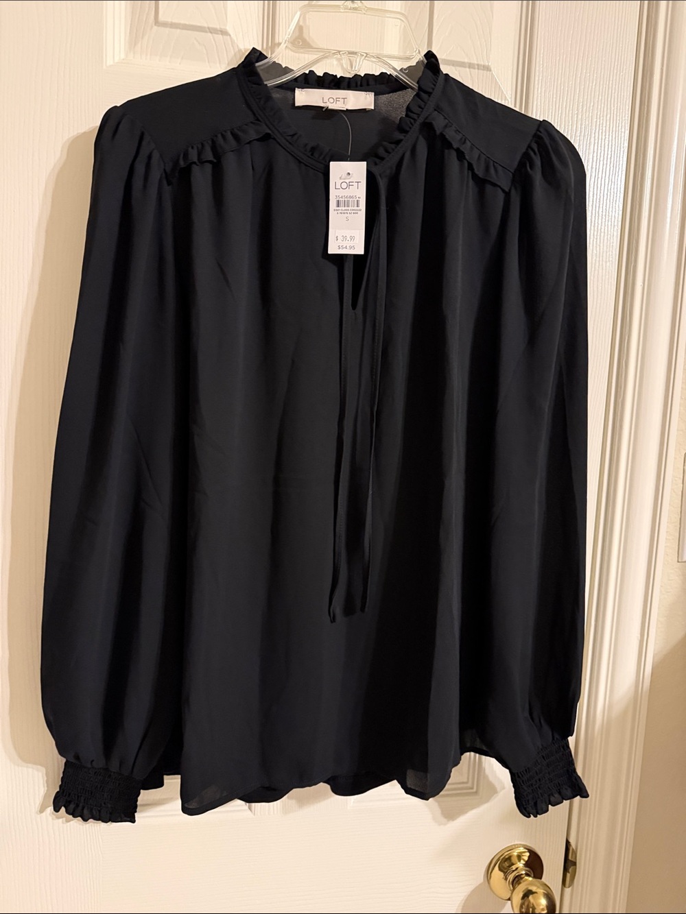 LOFT Black Ruffle Tie-Neck Long Sleeve Blouse with Smocked Cuffs size small